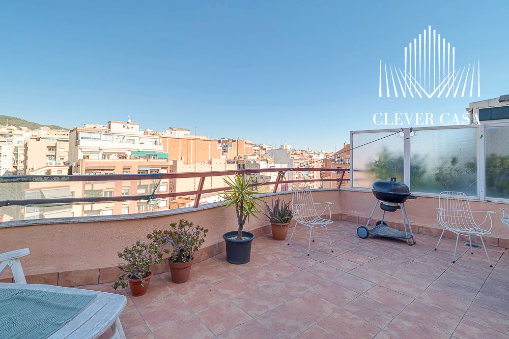 Terrace of Attic to rent in  Barcelona Capital  with Air Conditioner, Parquet flooring and Terrace