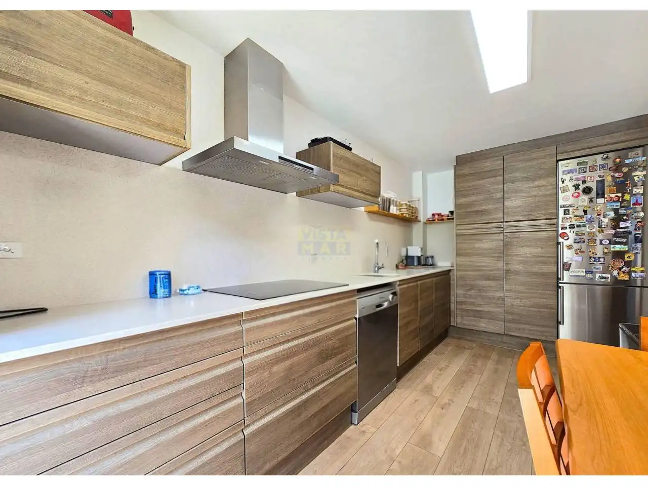 Cocina de Casa adosada en venta en Vilanova i la Geltrú con Aire acondicionado, Calefacción y Jardín privado
