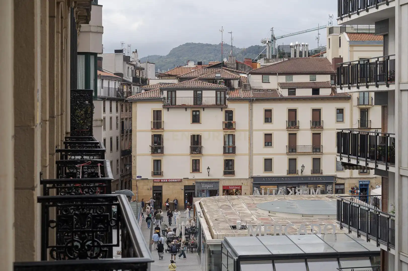 Vista exterior de Apartament en venda en Donostia - San Sebastián  amb Forn, Rentadora i Microones
