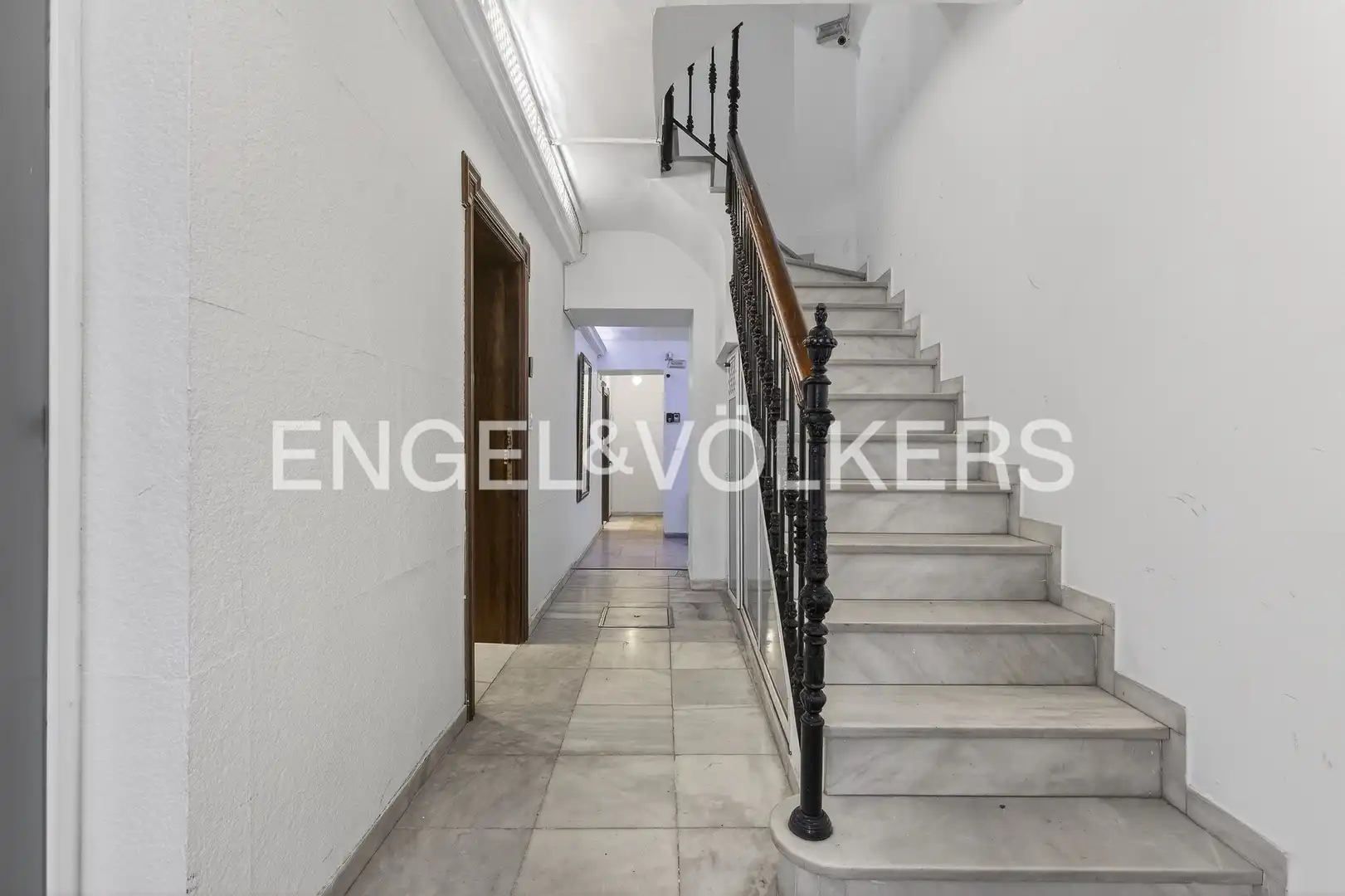 Houses for sale in Sevilla  with Air Conditioner, Heating and Parquet flooring