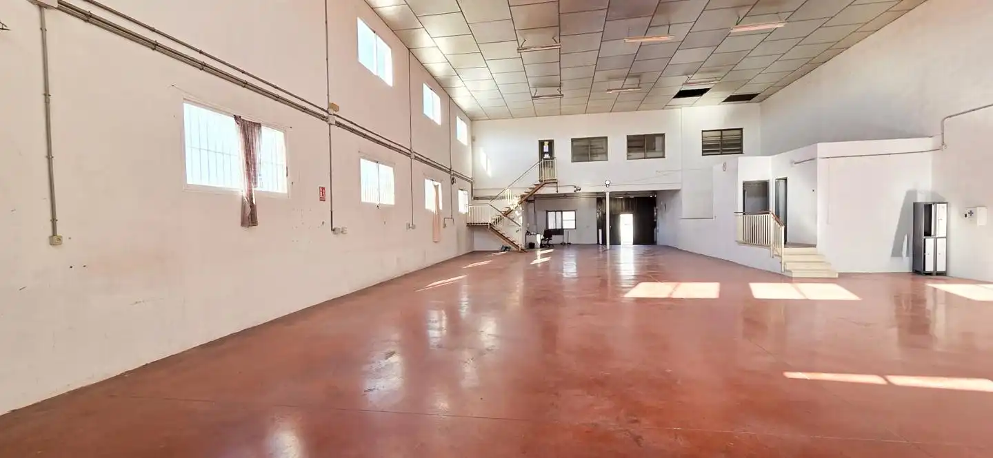 Nave industrial de alquiler en Elche / Elx