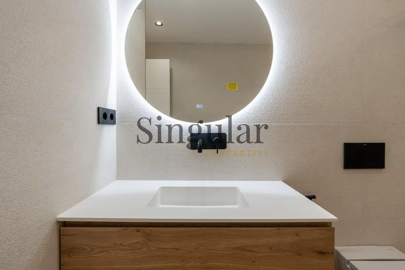 Baño de Piso en venta en Barcelona con Aire acondicionado, Calefacción y Terraza
