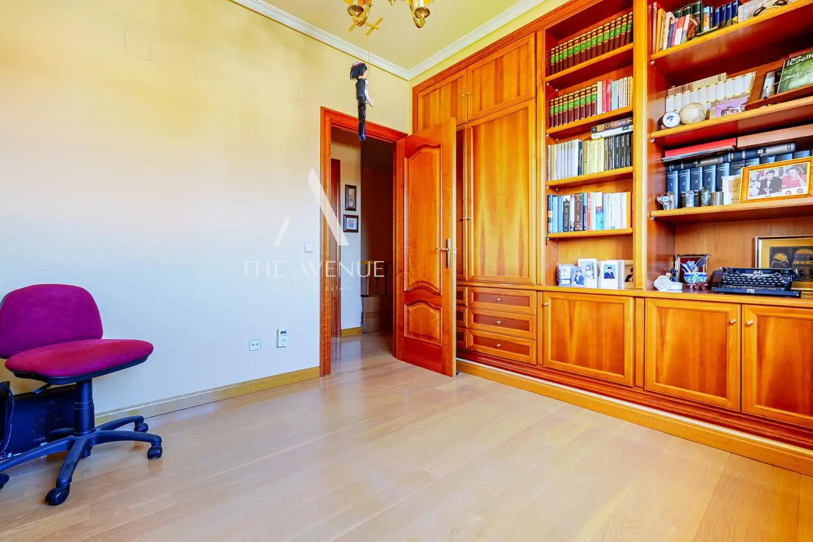 Sala d'estar de Casa o xalet en venda en Villaviciosa de Odón