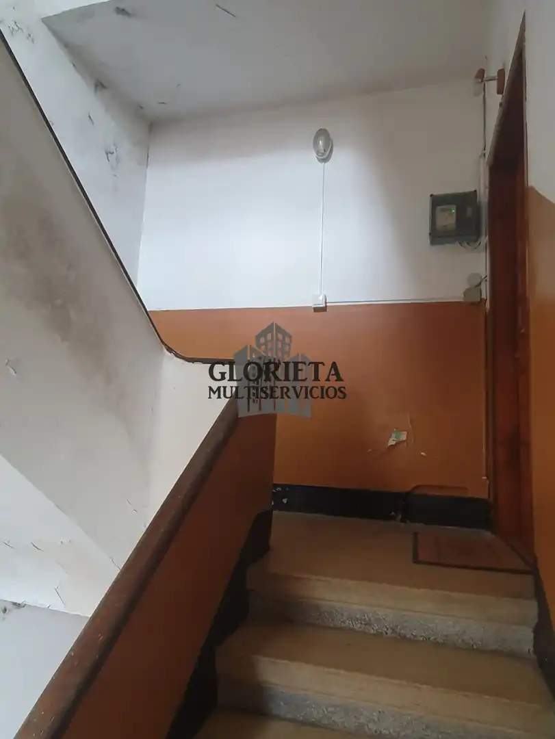 Piso en venta en Vigo  con Calefacción, Jardín privado y Amueblado