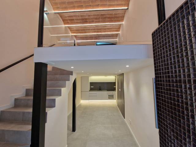 Estudio en Venta en Calle de Santa Mónica en El Raval