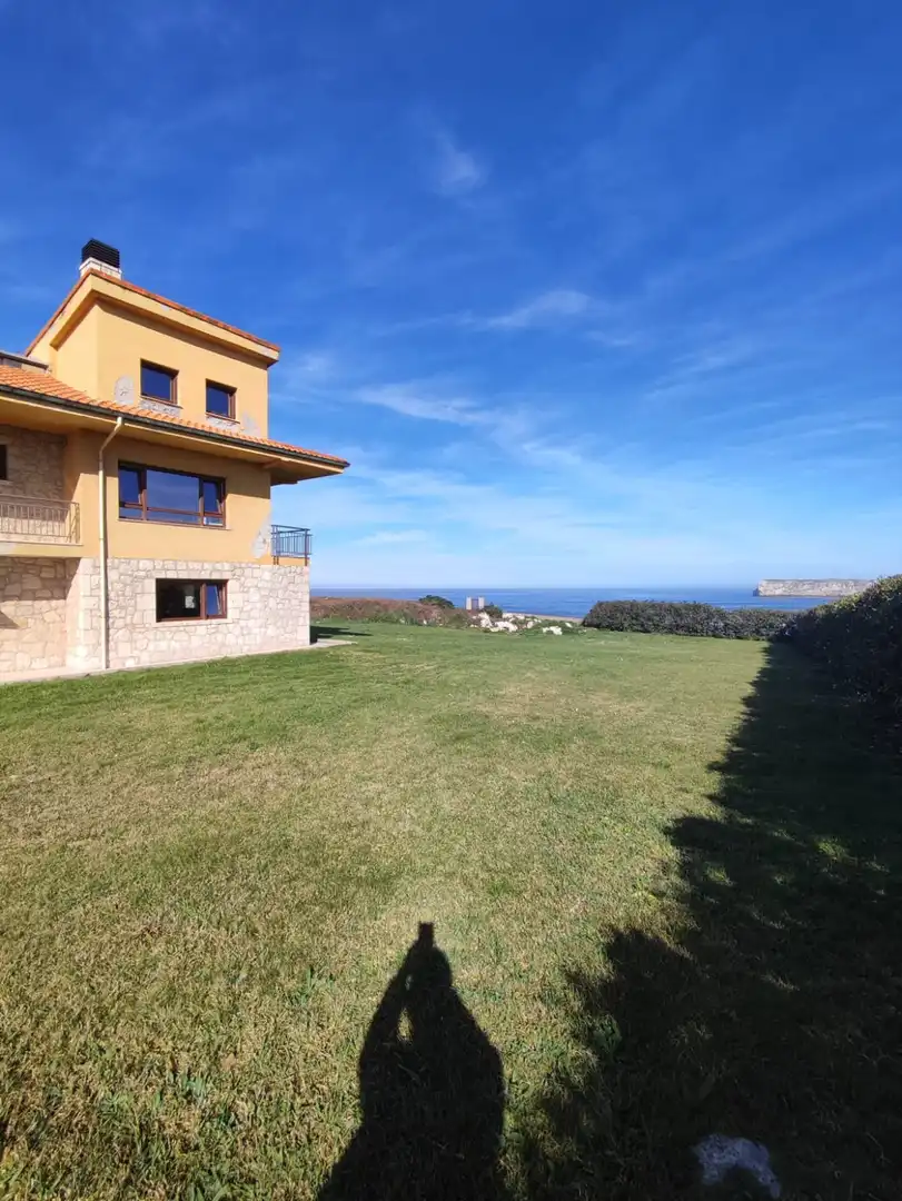Jardín de Casa o chalet de alquiler en Miengo con Calefacción, Jardín privado y Amueblado