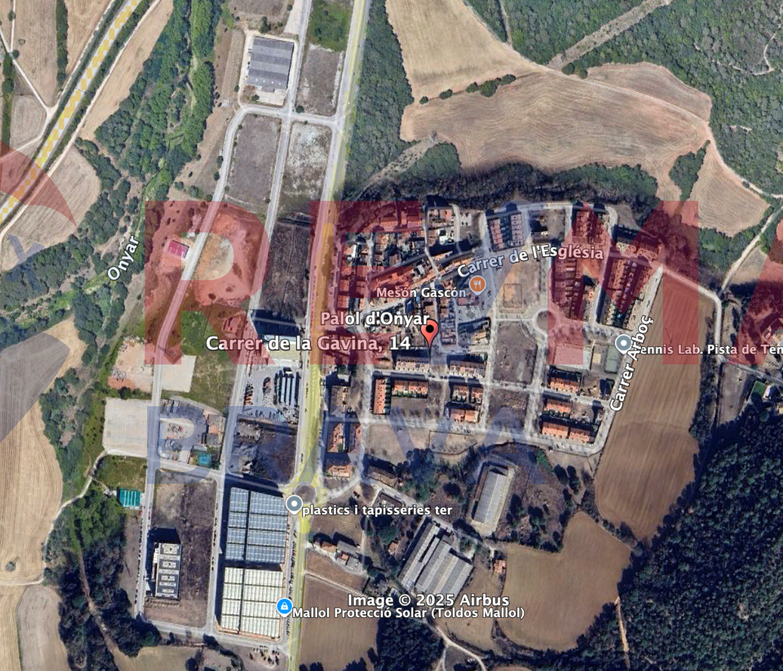 Vista exterior de Casa adosada en venda en Quart amb Jardí privat i Terrassa