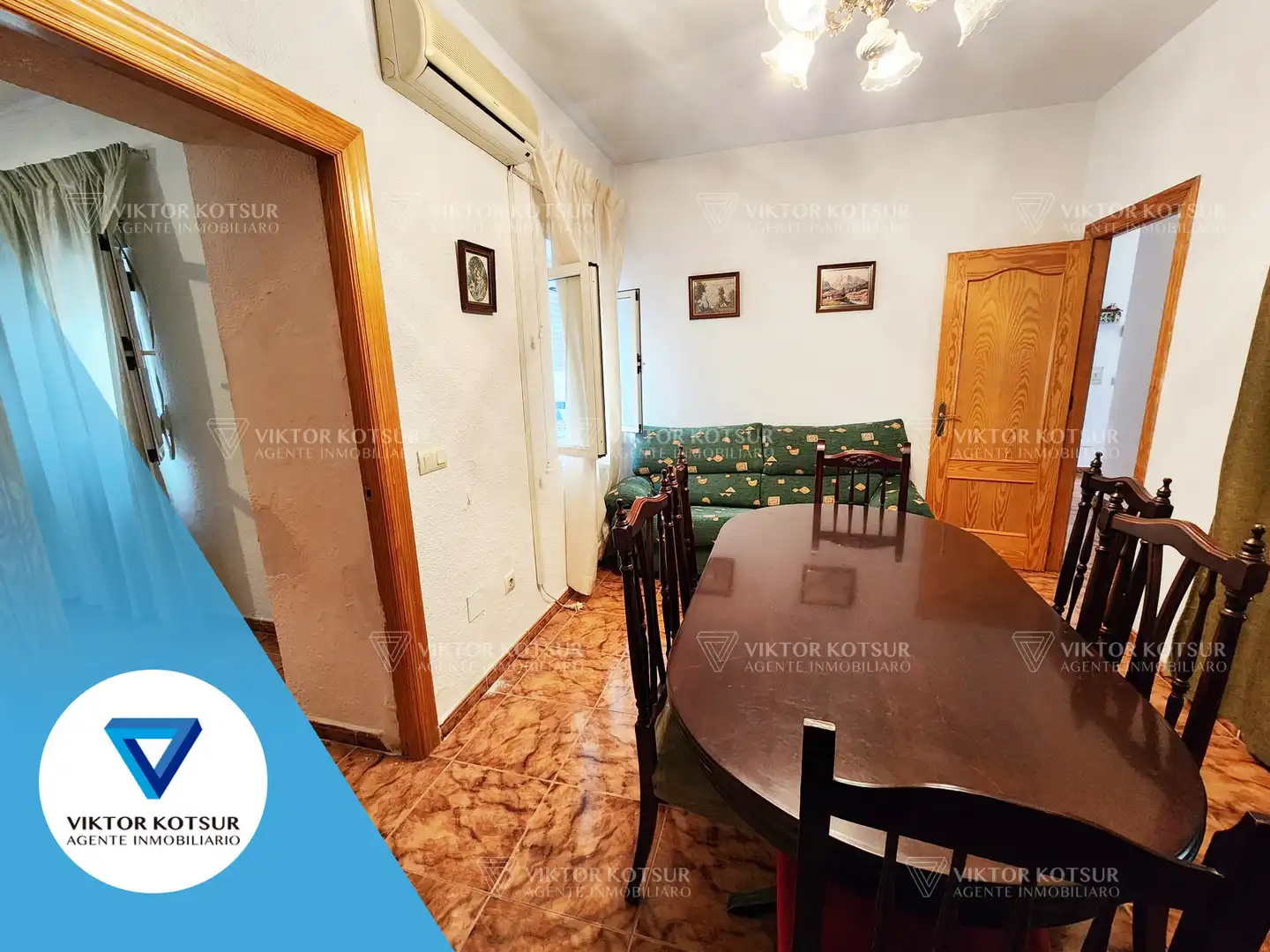 Sala de estar de Casa adosada en venta en Roquetas de Mar con Aire acondicionado, Terraza y Trastero