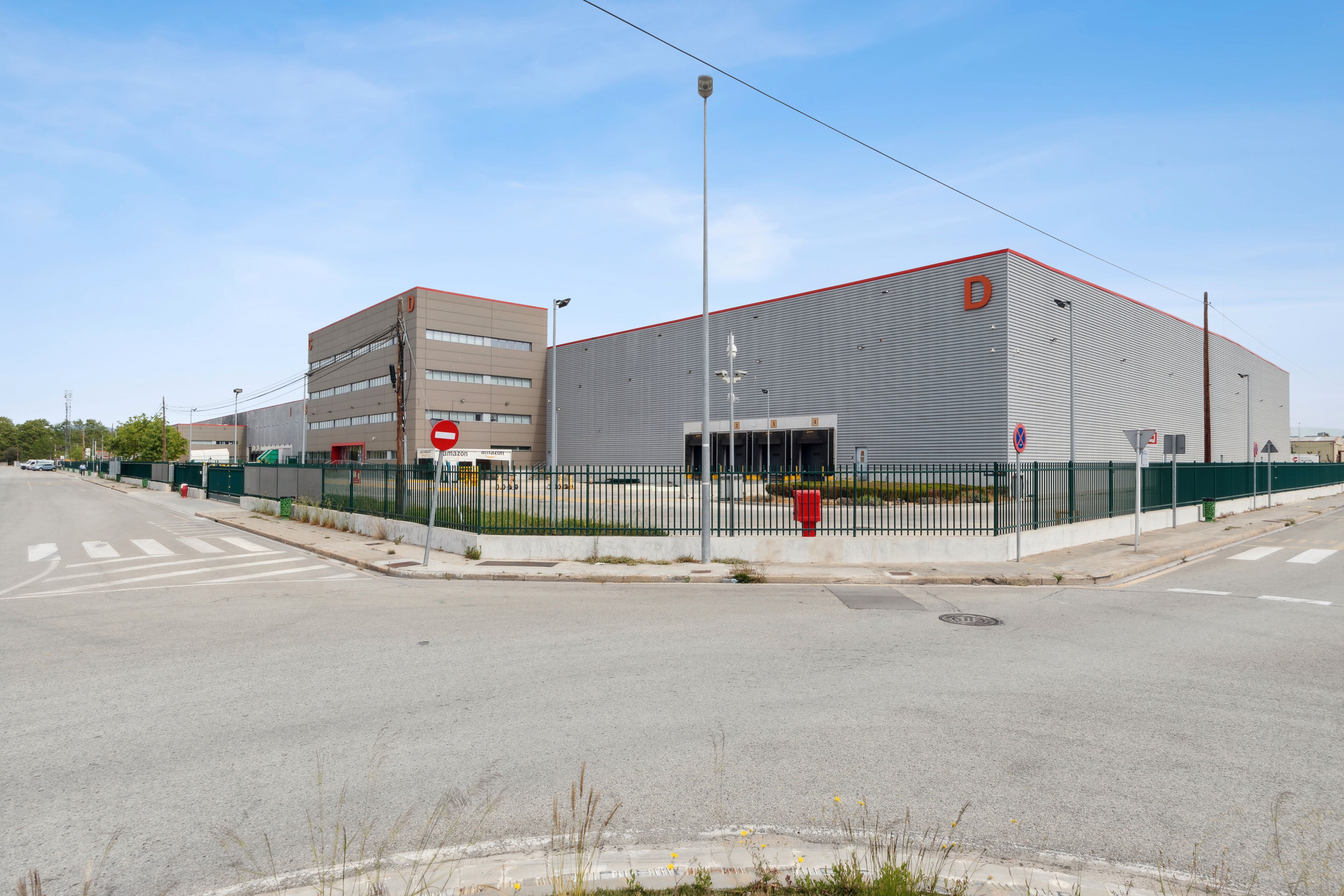 Vista exterior de Nau industrial de lloguer en Martorelles