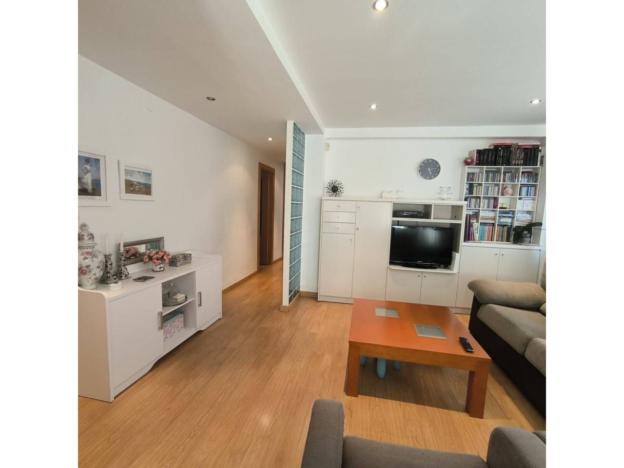 Sala d'estar de Pis en venda en  Albacete Capital amb Aire condicionat, Calefacció i Balcó