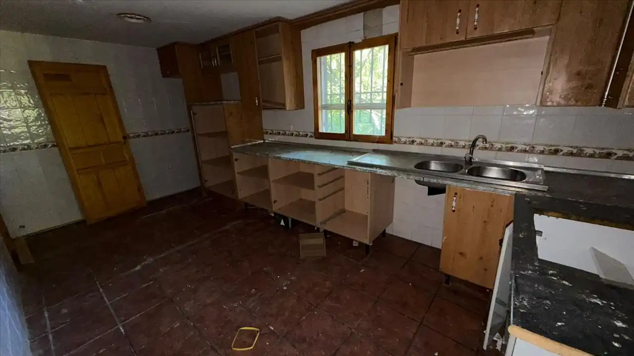 Casa con piscina en venta en Calle Diseminados, imagen 2