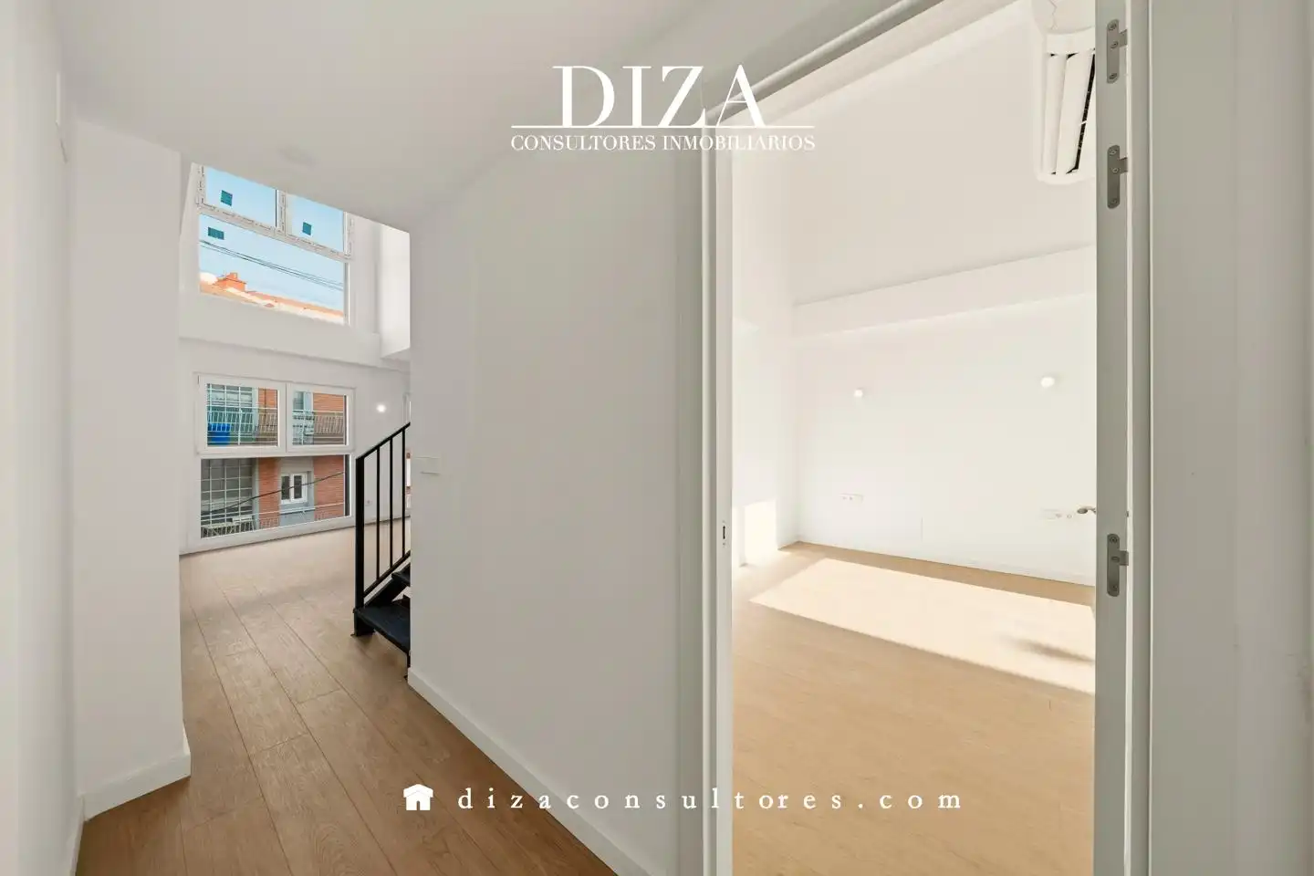 Exterior view of Flat for sale in Madrid  with Air Conditioner