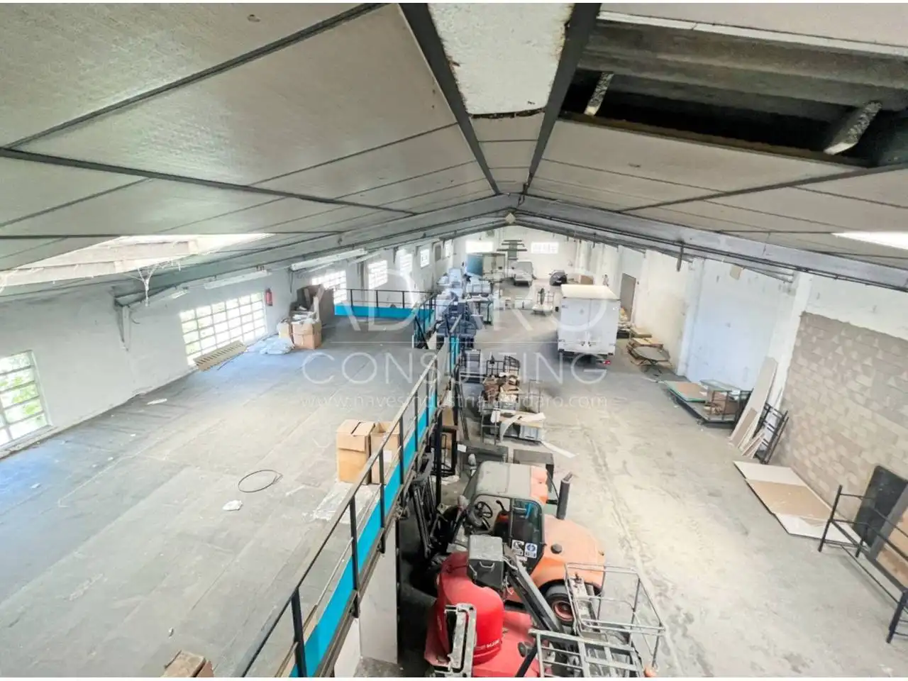 Industrial building for sale in Calle Rio