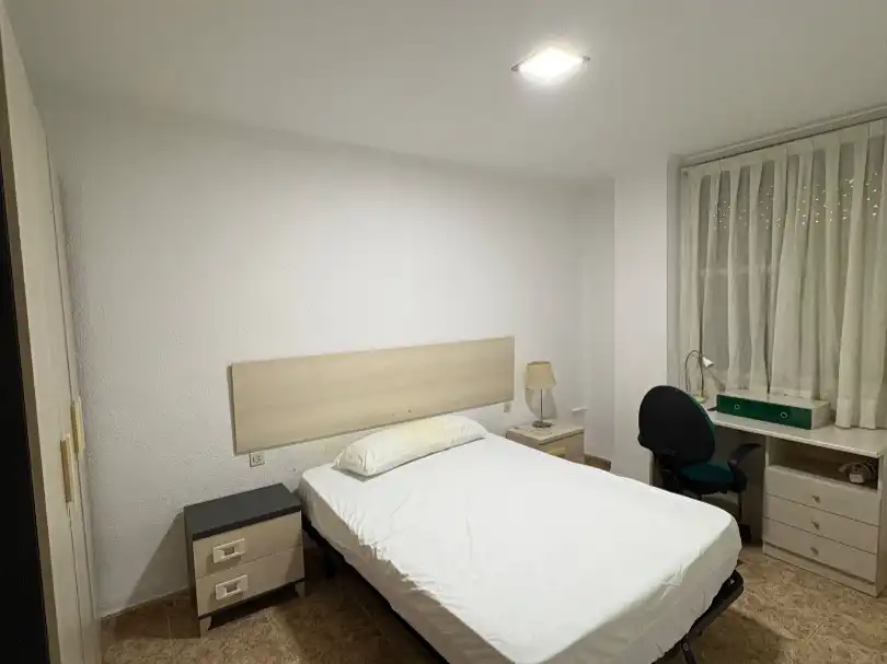 Wohnung zur Miete in Carrer Pintor José Mongrell, 7, L'Illa Perduda