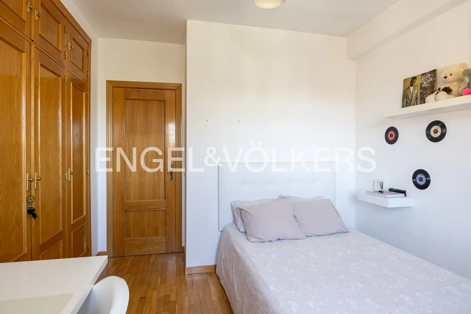 Habitación de Casa o chalet en venta en Pozuelo de Alarcón con Calefacción, Terraza y Trastero
