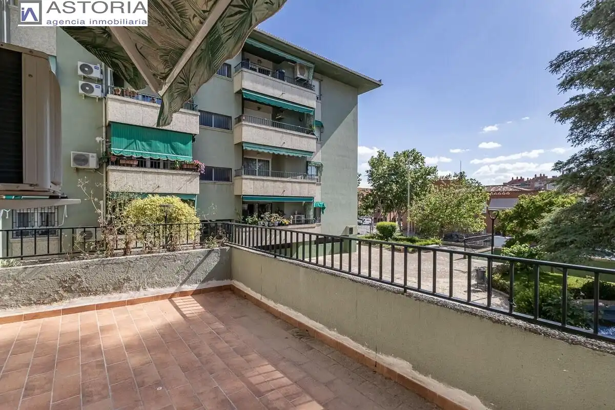 Balcony of Flat for sale in Granada  with Heating