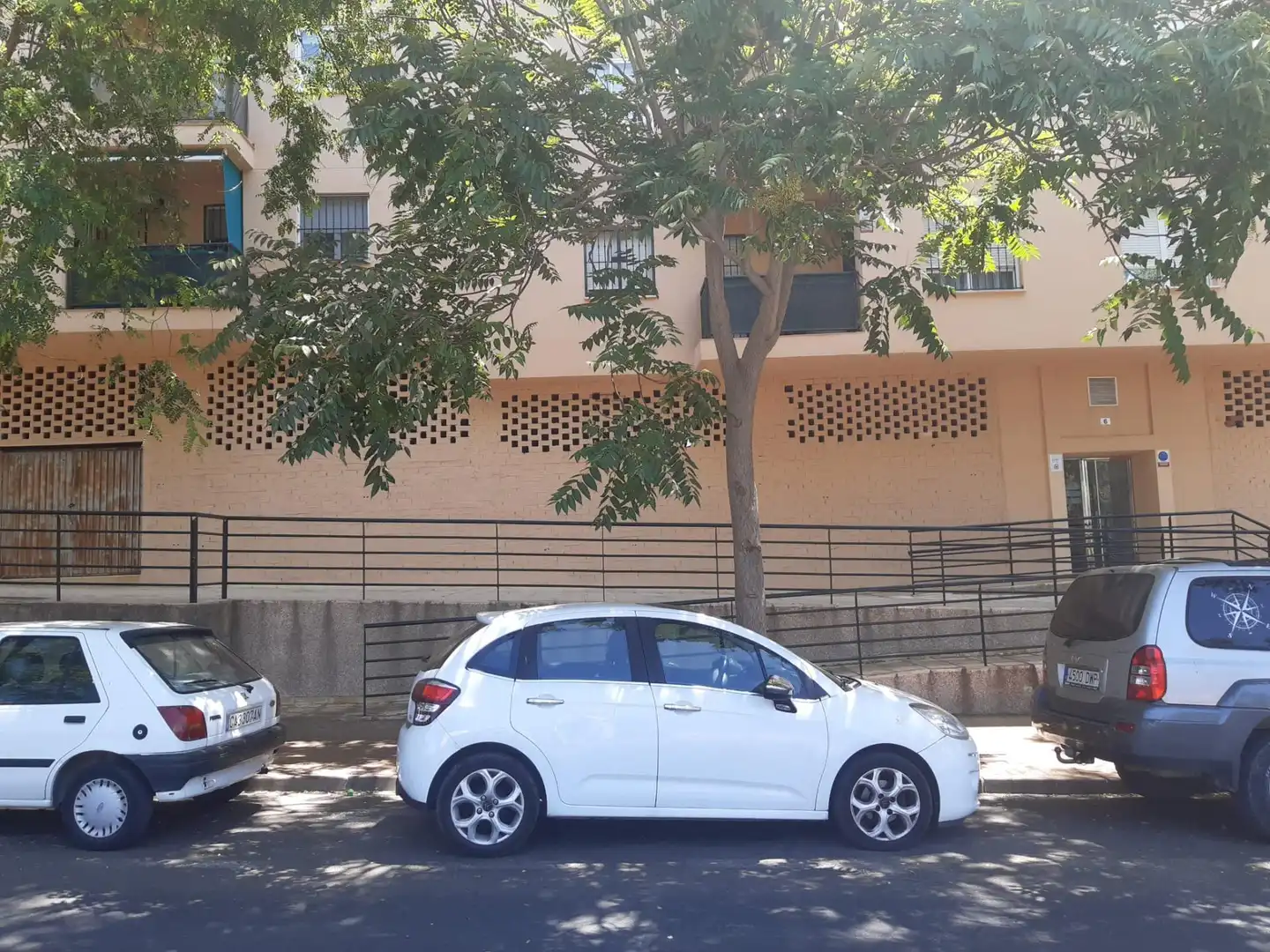 Gewerbefläche zum Verkauf in Avenida de Oceanía, imagen 2