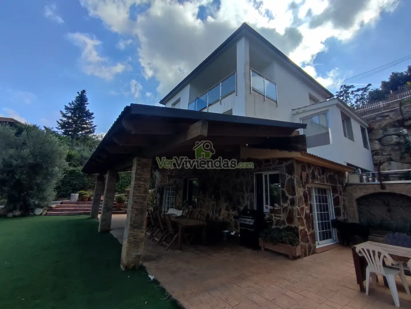 Garden of Houses for sale in Vallirana, Barcelona