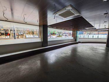 Local comercial de lloguer a Les Escaldes