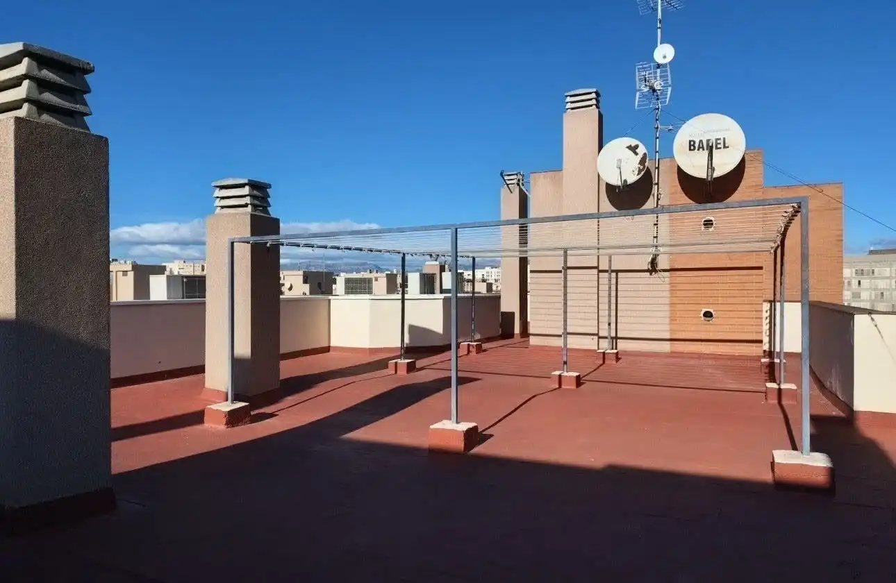 Terraza de Piso en venta en Alicante / Alacant con Aire acondicionado, Trastero y Amueblado
