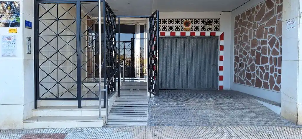 Individual en venta en Casc Urbà, imagen 5