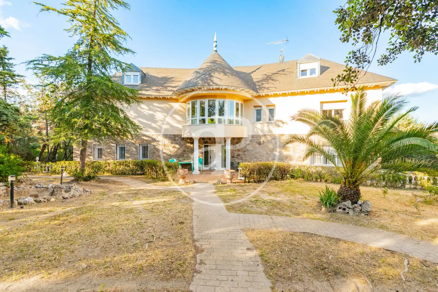 Exterior view of Houses for sale in Las Rozas de Madrid  with Air Conditioner, Heating and Private garden