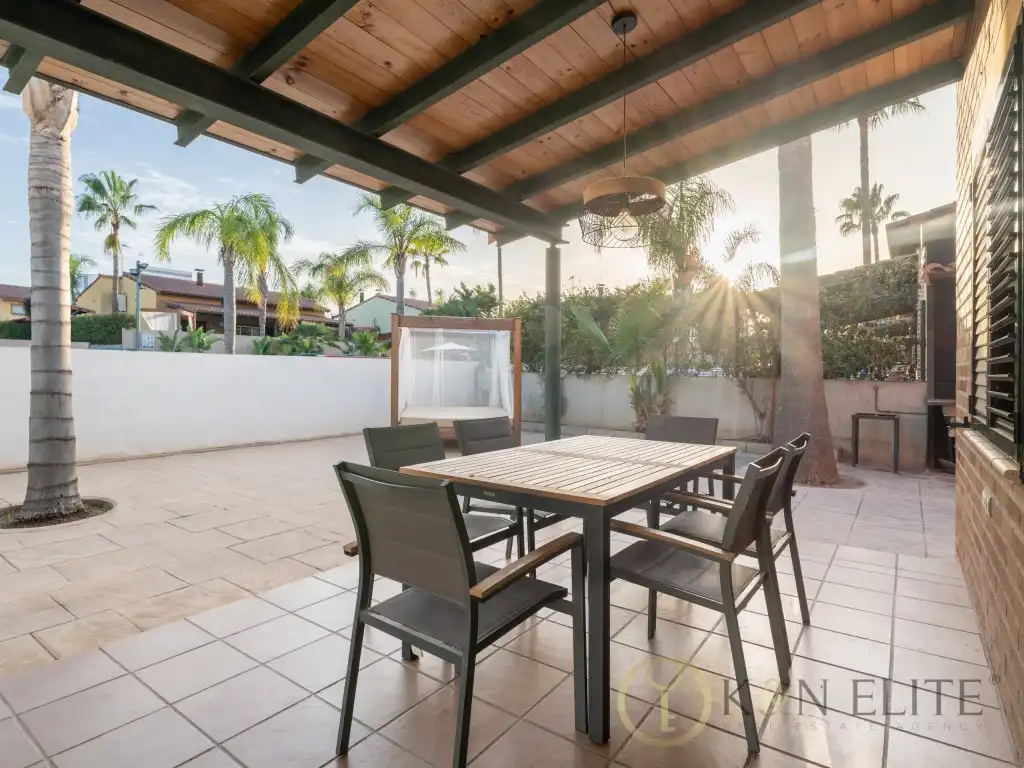 Terrassa de Casa o xalet de lloguer en Riba-roja de Túria amb Terrassa i Piscina comunitària
