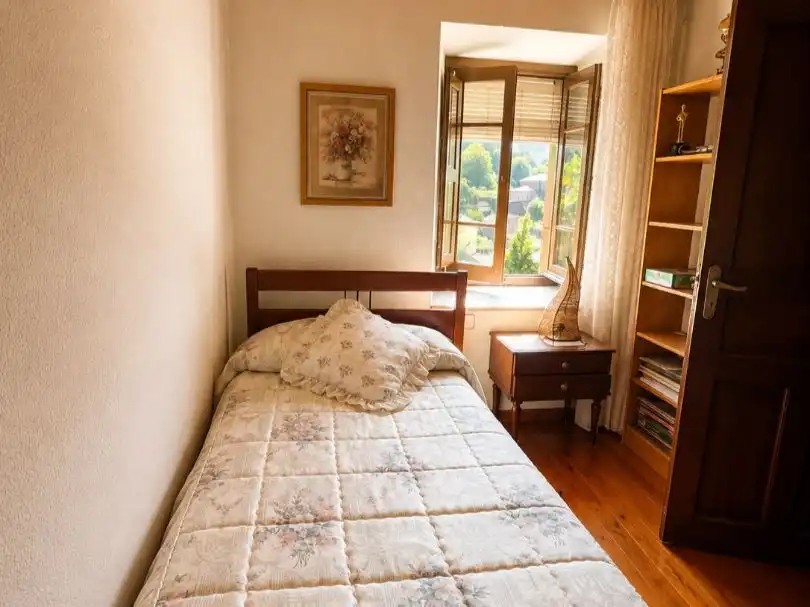 Dormitori de Casa o xalet en venda en Oseja de Sajambre