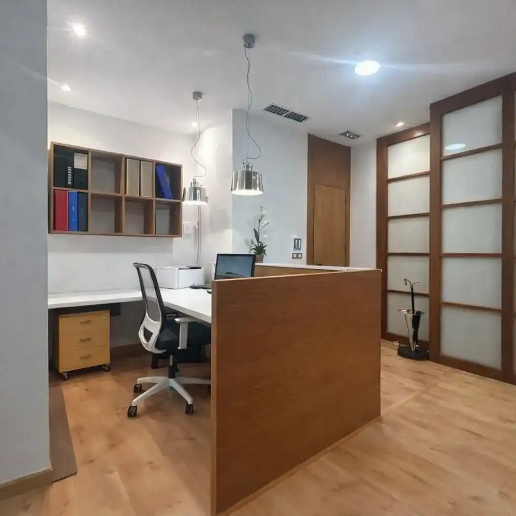 Büro zur Miete in Vitoria - Gasteiz mit Klimaanlage und Heizung