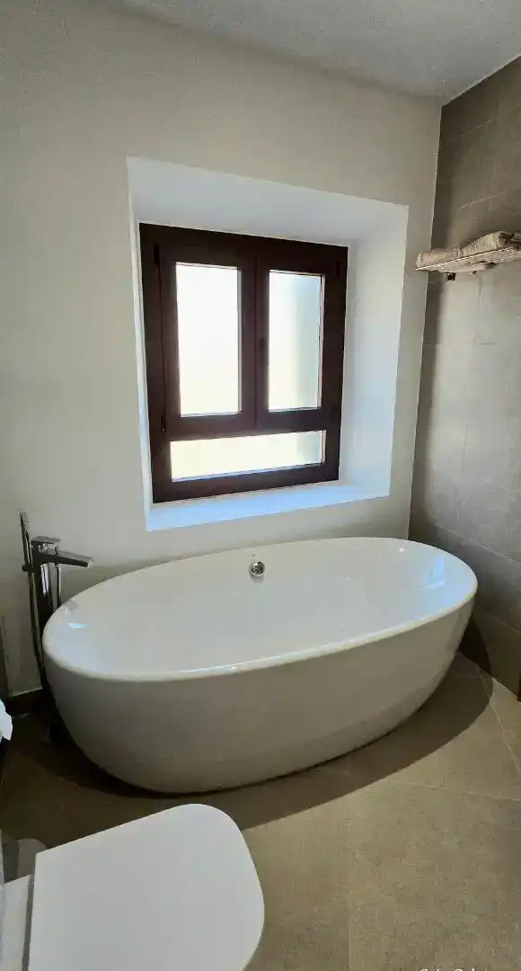 Bathroom of Detached homes for rent in Santa Eugènia  with Air Conditioner and Furnished