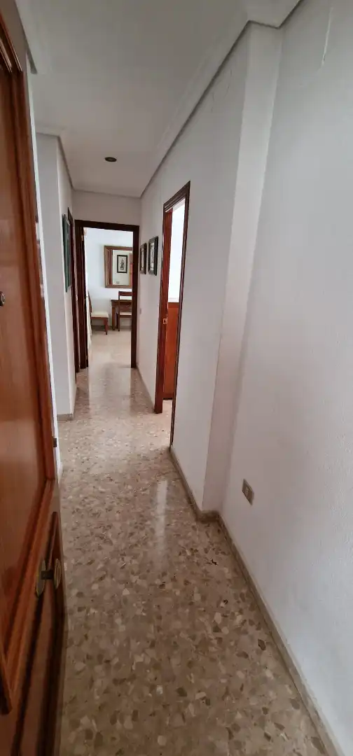 Study for rent in Ensanche - Parque del Oeste