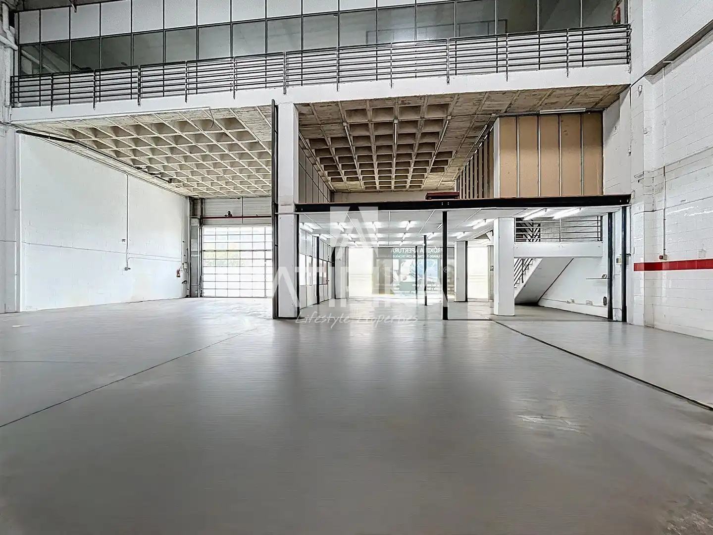 Nave industrial de alquiler en Castelldefels