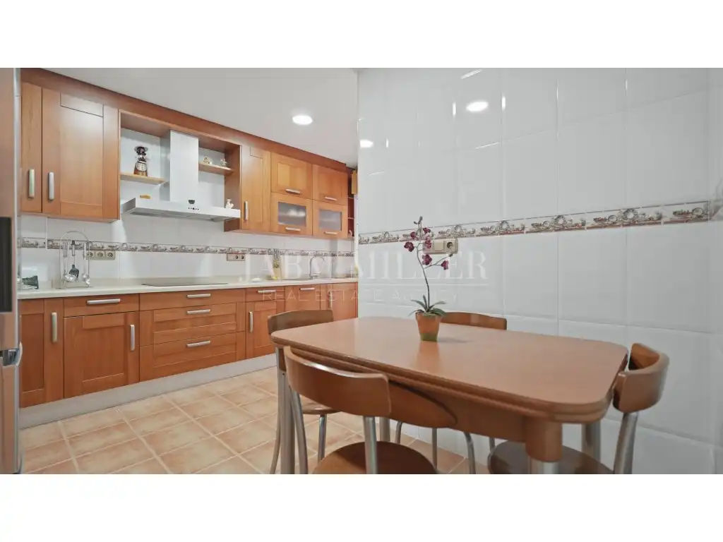 Cocina de Casa o chalet en venta en Elche / Elx con Aire acondicionado, Calefacción y Jardín privado