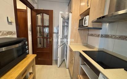 Cuina de Apartament en venda en  Logroño amb Calefacció, Parquet i Moblat