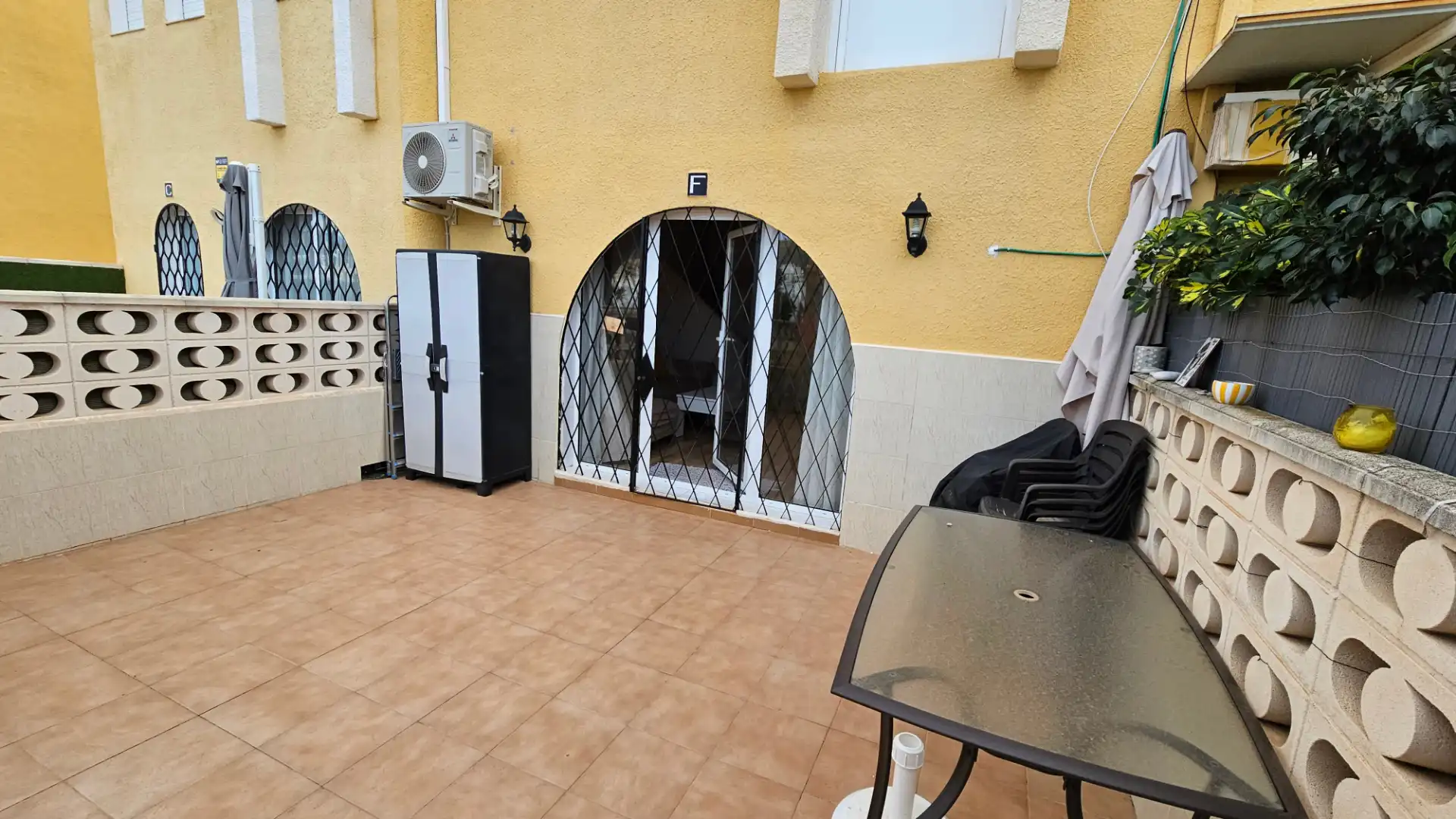 Terraza de Casa adosada en venta en El Campello con Aire acondicionado, Calefacción y Jardín privado