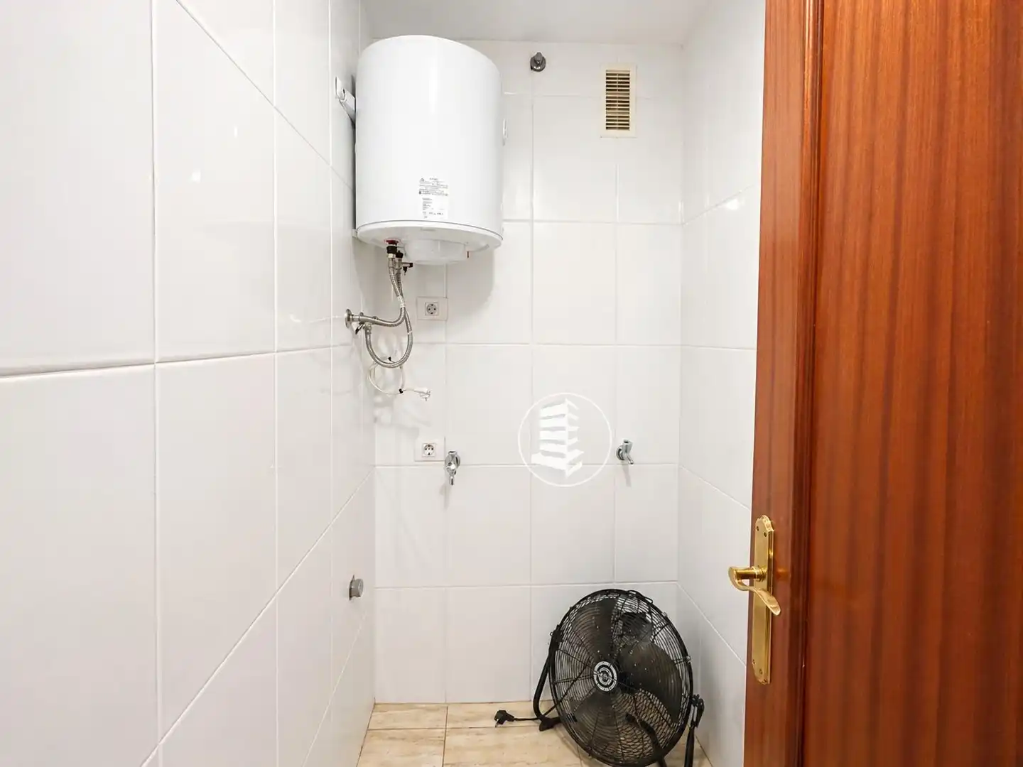 Bathroom of Flat for sale in Arona  with Air Conditioner, Terrace and Storage room