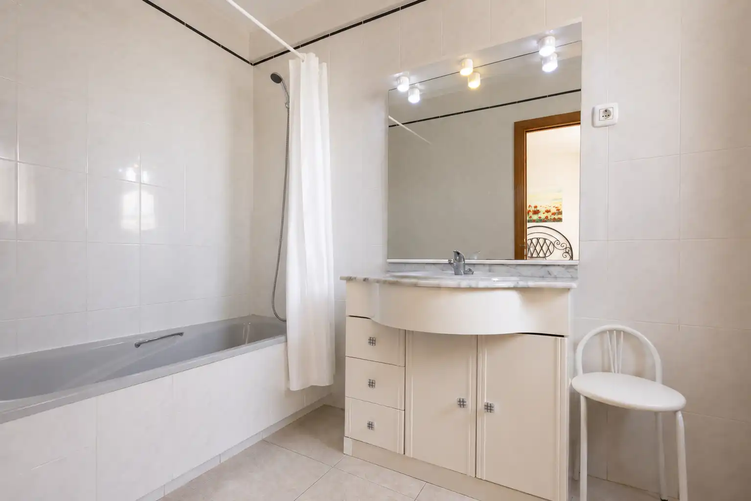 Bathroom of Detached homes for sale in Vandellòs i l'Hospitalet de l'Infant  with Heating, Private garden and Terrace