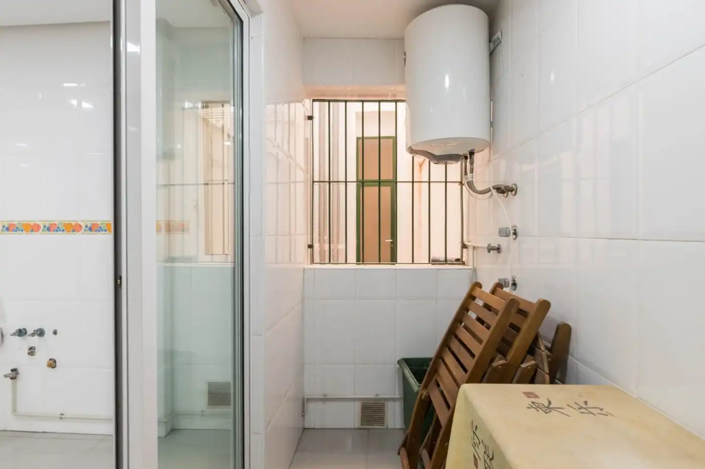 Baño de Piso en venta en Murcia con Parquet, Trastero y Balcón