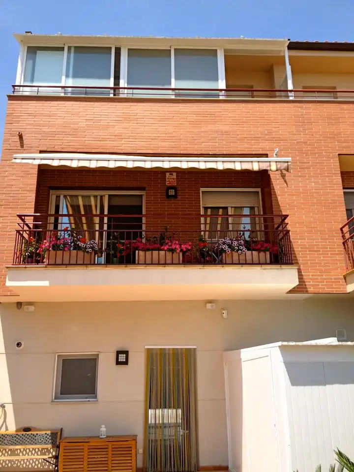 Adossat amb terrassa en venda a Golmés, imagen 18