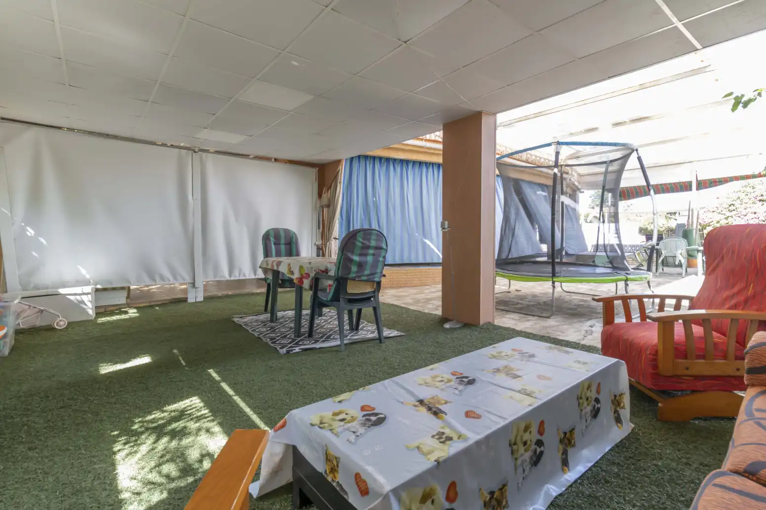 Terrasse von Haus oder Chalet zum Verkauf in Espartinas mit Klimaanlage, Terrasse und Schwimmbad