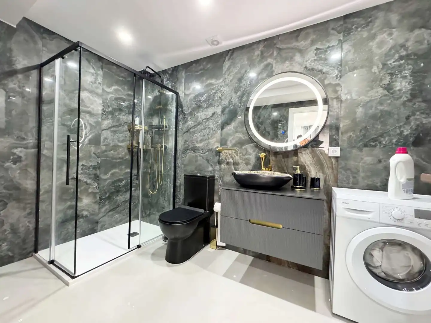 Baño de Piso en venta en Alicante / Alacant con Jardín privado y Terraza