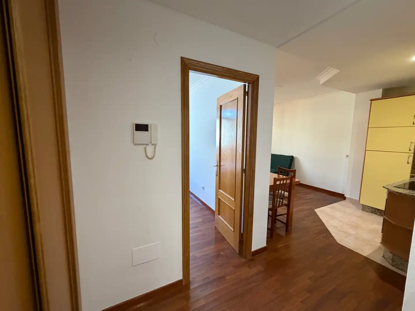 Apartamento de alquiler en Lugo con Calefacción, Parquet y Trastero