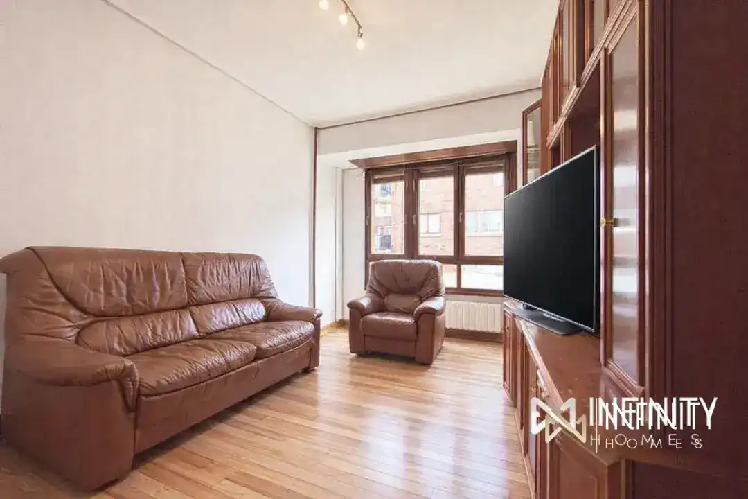 Living room of Flat for rent in Galdakao  with Heating, Terrace and Furnished