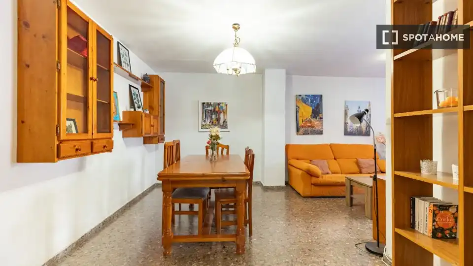 Pis de lloguer a Algirós