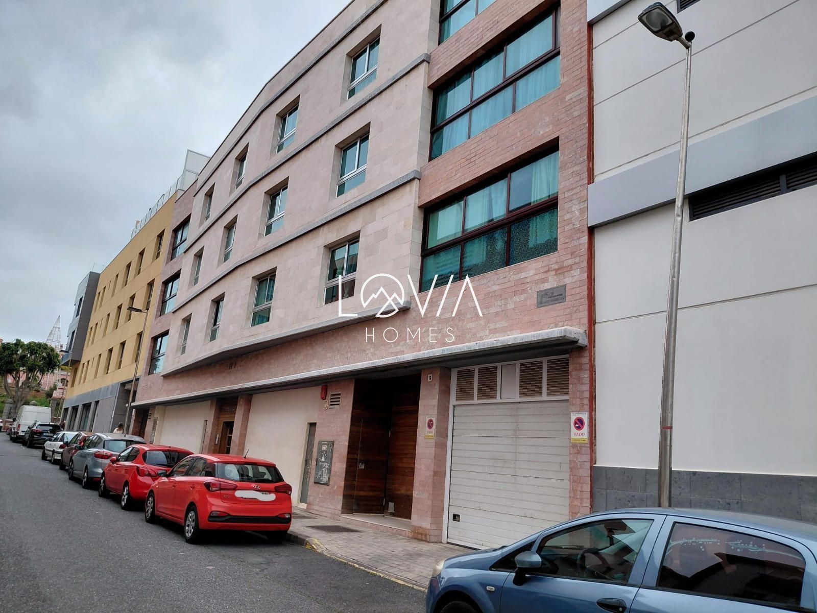 Vista exterior de Garatge en venda en Telde