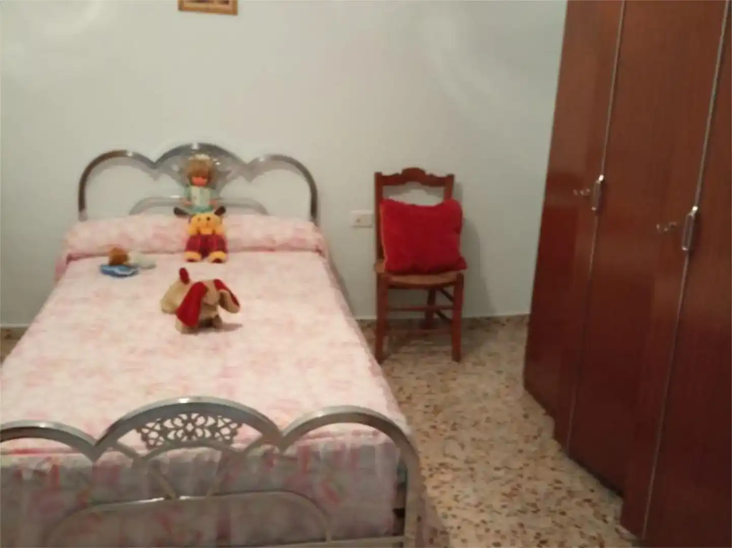 Dormitori de Casa adosada en venda en Castillo de Locubín amb Balcó