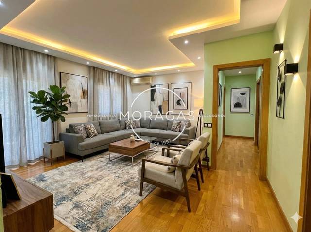 Piso en Venta en Carrer de Josep Carner en Font Verda