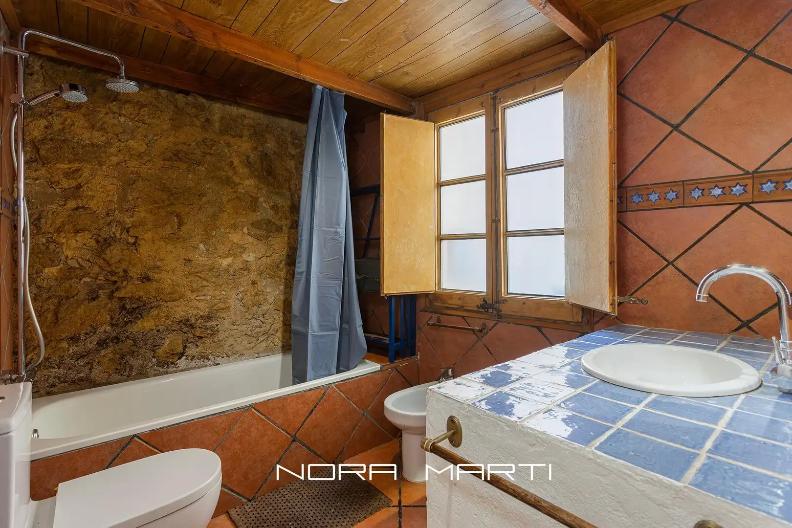 Baño de Casa o chalet en venta en Barcelona con Calefacción y Terraza