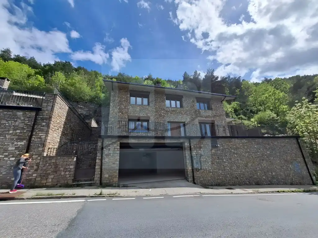 Vista exterior de Casa o chalet en venta en Sant Julià de Lòria