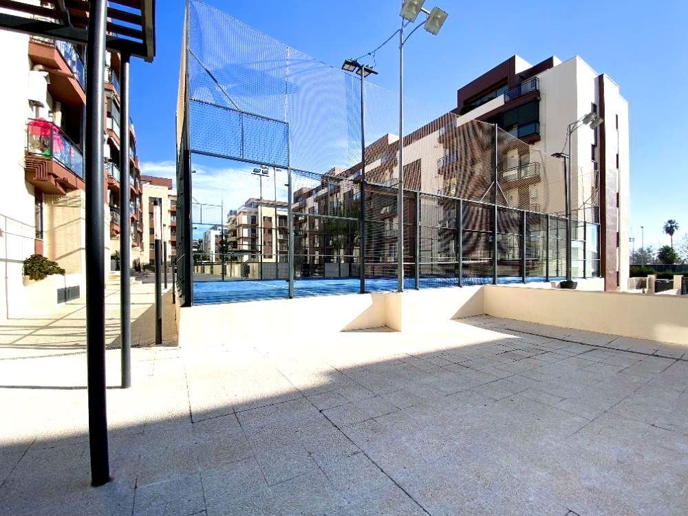 Vista exterior de Pis en venda en Mairena del Aljarafe amb Aire condicionat, Terrassa i Piscina comunitària